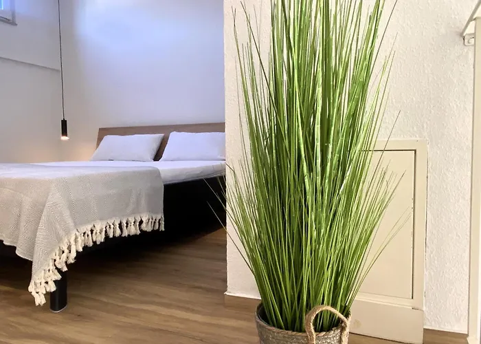 Karls B14 Daire Gera